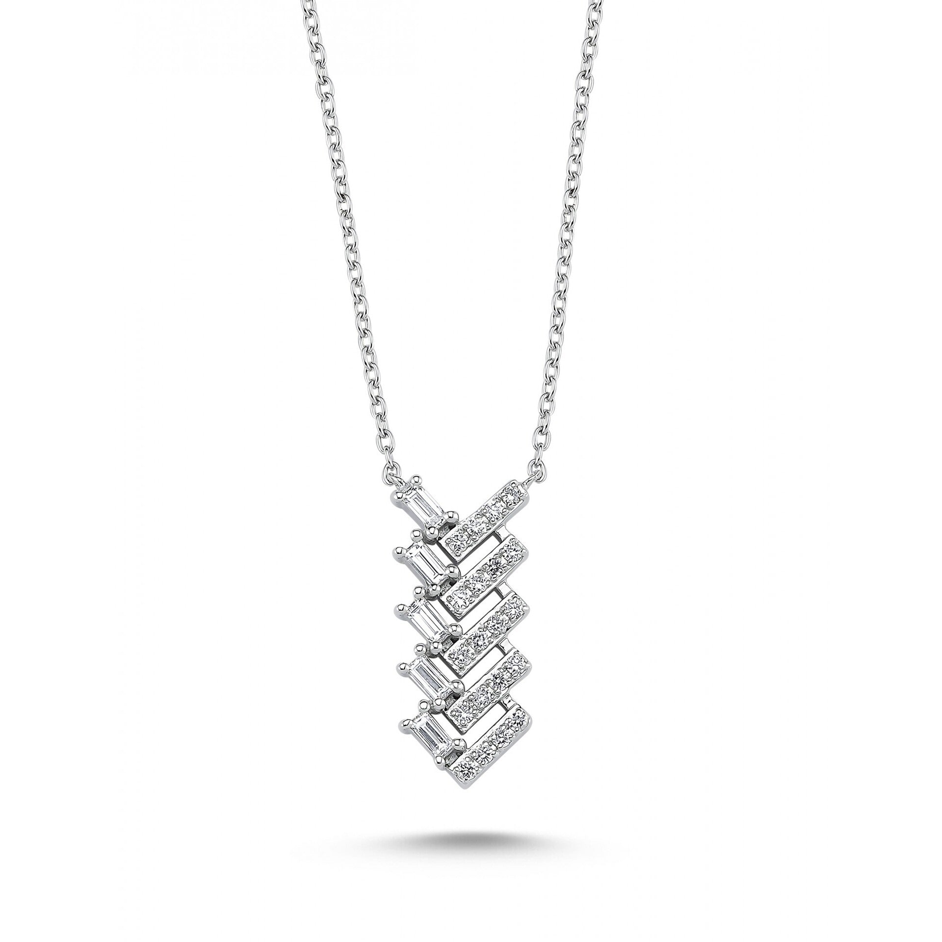 0.34 Karat Baget Taşlı Pırlanta Kolye